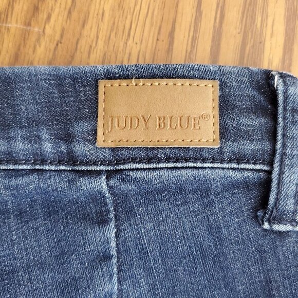 Judy Blue Womens Pull on Super Flare Jeans Size 7/28 Denim Raw Hem JB88136 - Picture 12 of 14